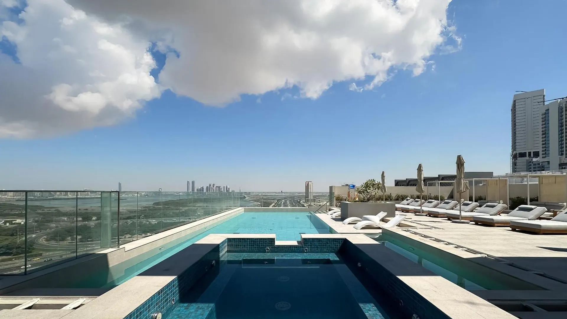 Trophy-Aesthetic Apartment W Skyline And دبي